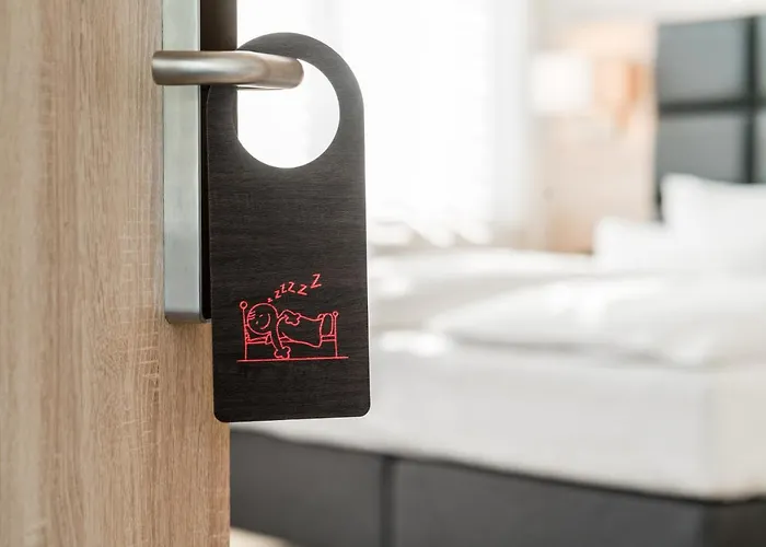 Отель Am Wasserturm 4*