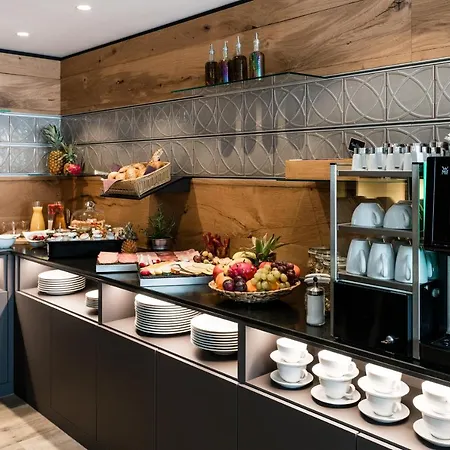 Hotel Am Wasserturm 4*